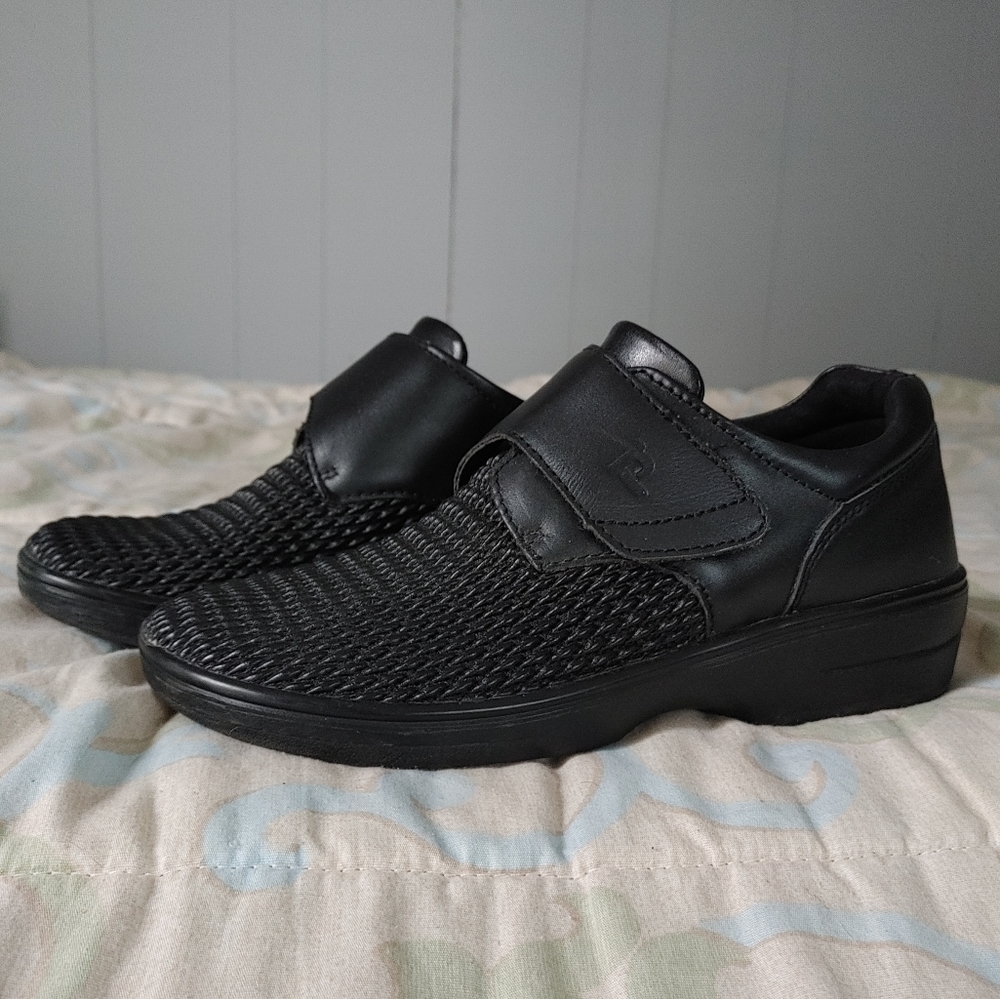 Propet WPRX25 Loafers